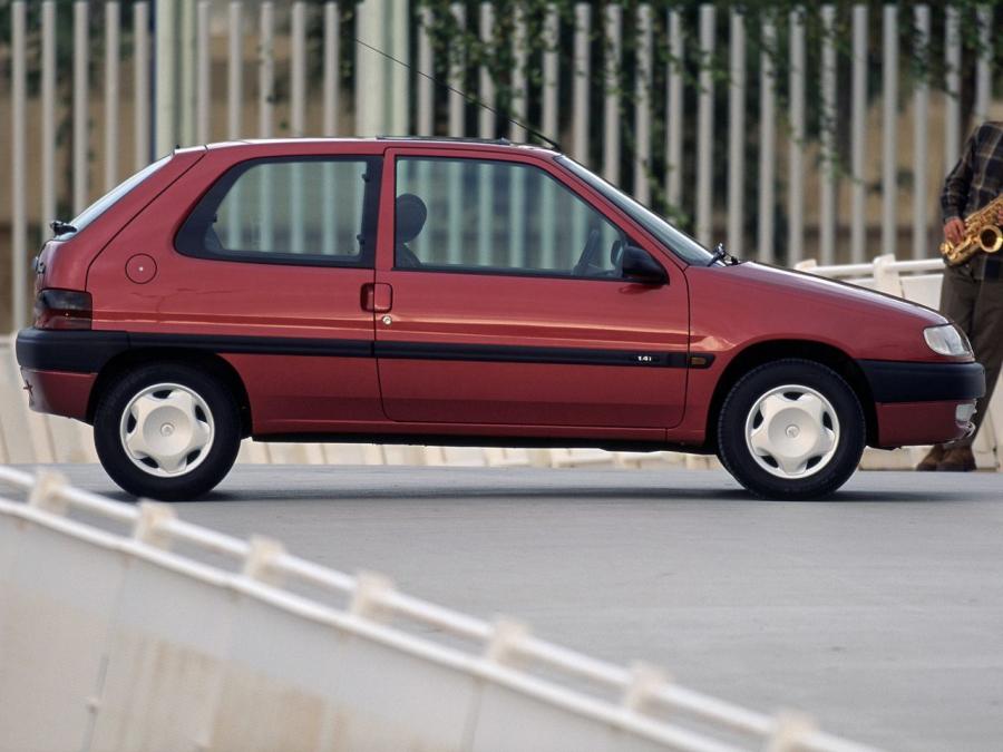  Citroen Saxo 3-Door 1996 года  (фото 7 из 12)